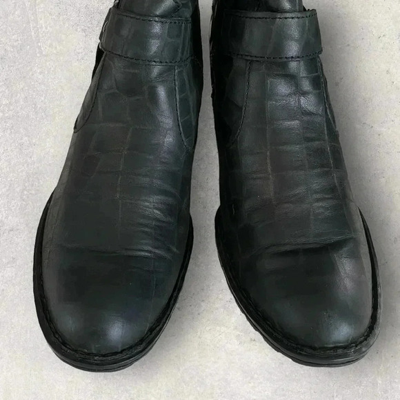 Born  Women’s  Gray Croc Embossed Leather Heeled Mid Calf Western Boots Sz 7.5 - Picture 3 of 11